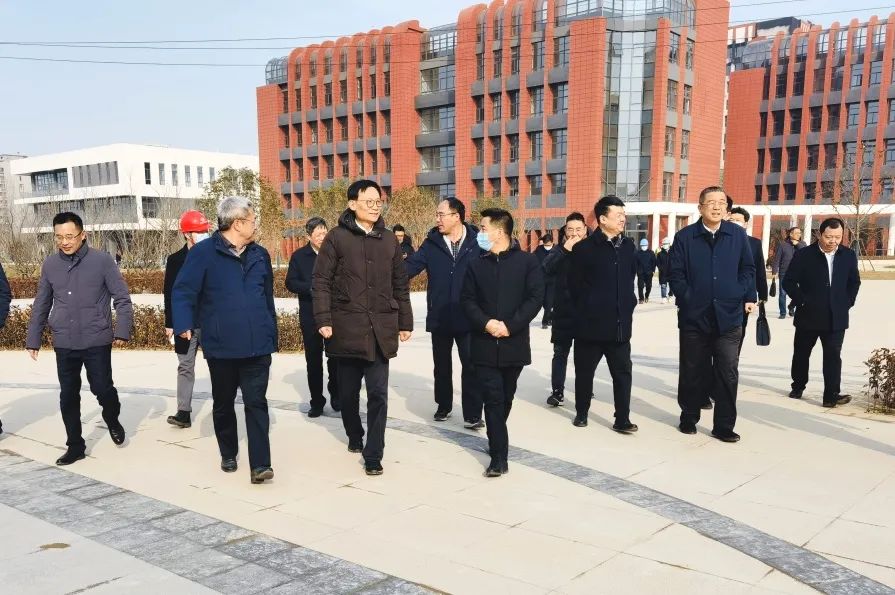 微信图片_20250314225333.jpg